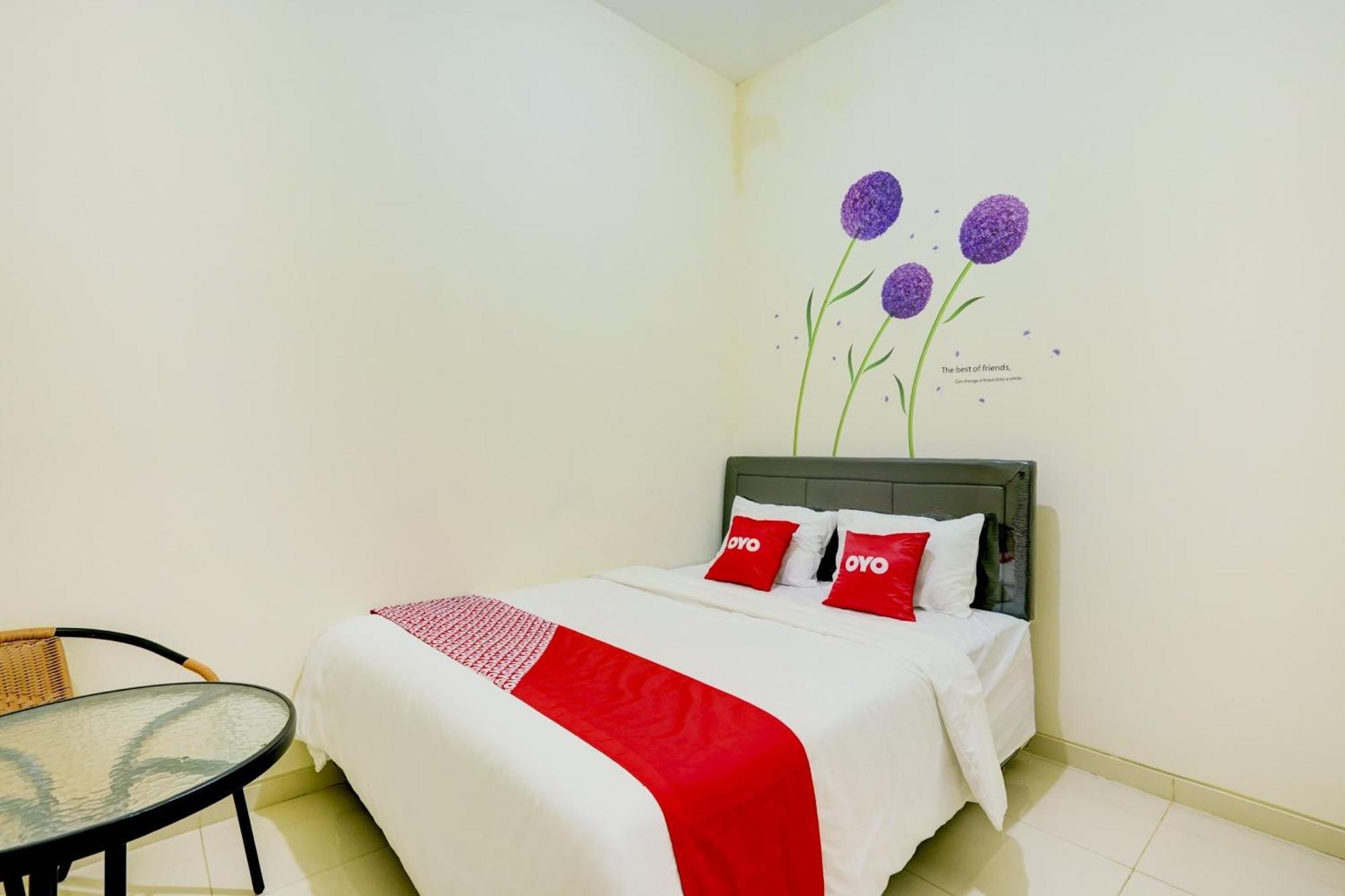 Oyo 90173 Innapp Tenggilis Family 2*